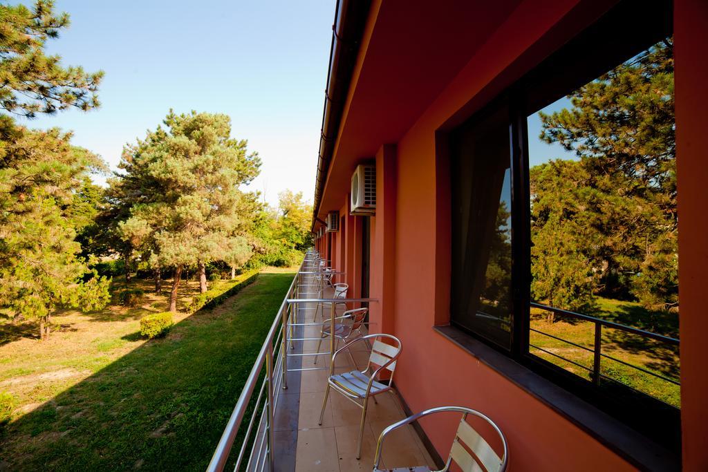 Hotel Dana Амара Экстерьер фото