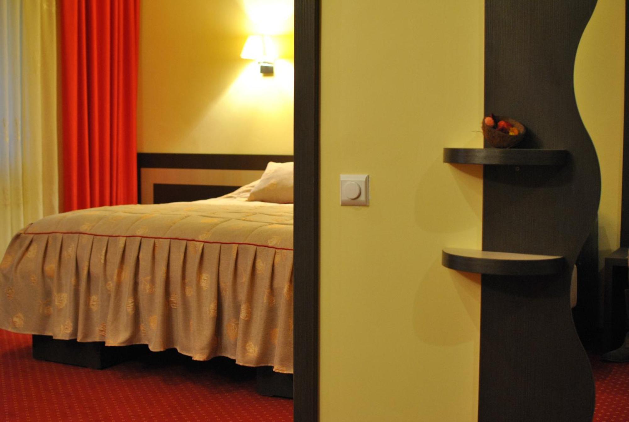 Hotel Dana Амара Экстерьер фото